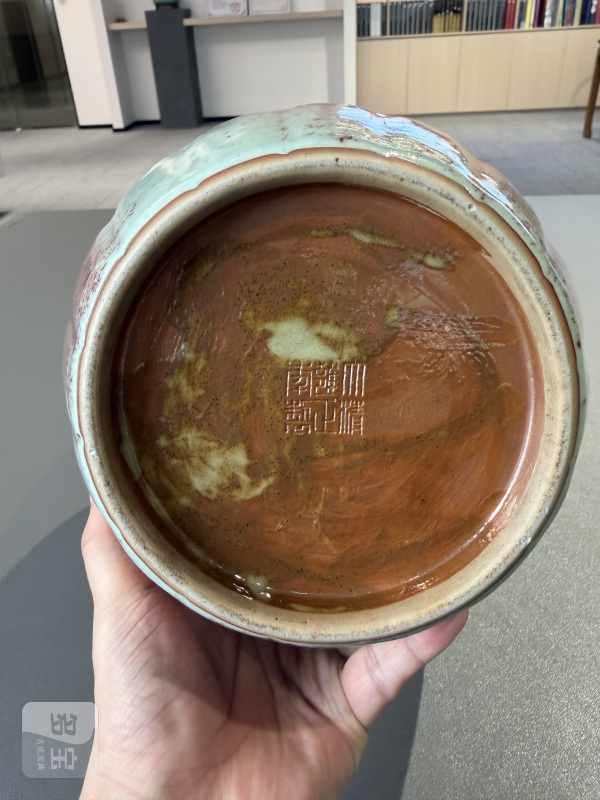 清雍正 仿钧窑菊瓣纹橄榄尊 - 图15